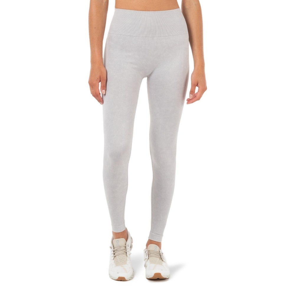 Ultra High Waste Seamless Gray Thick Soft Large Leggings by Kyodan - Picture 7 of 15